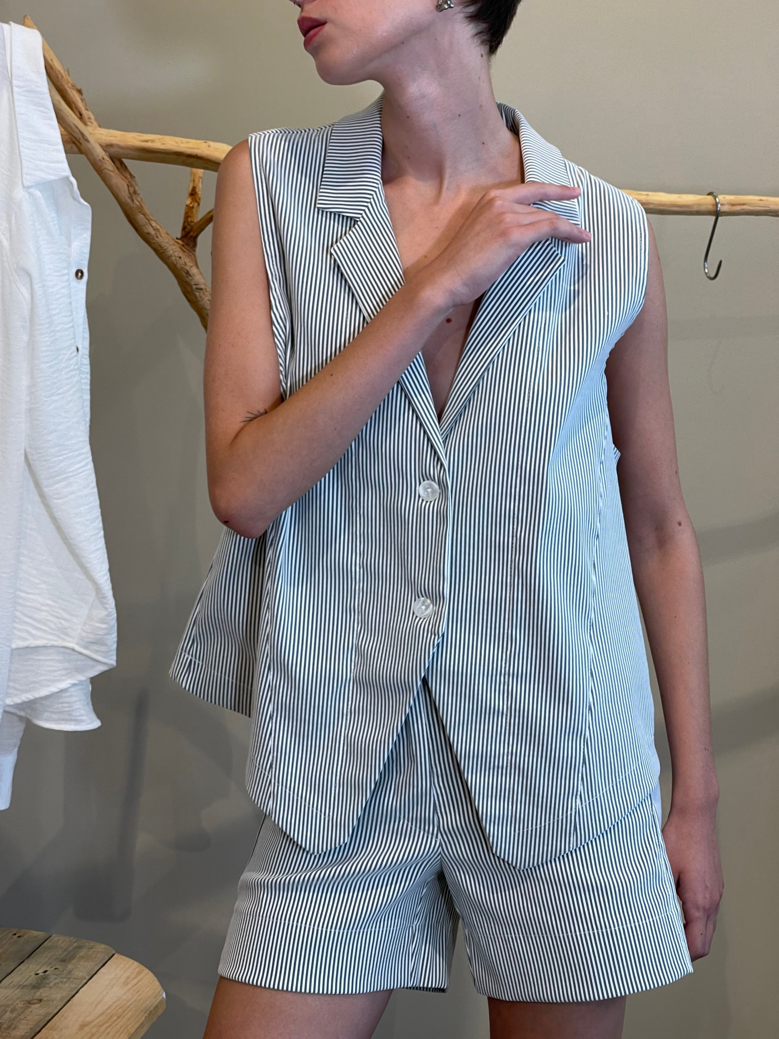 TAMMY VEST JACKET