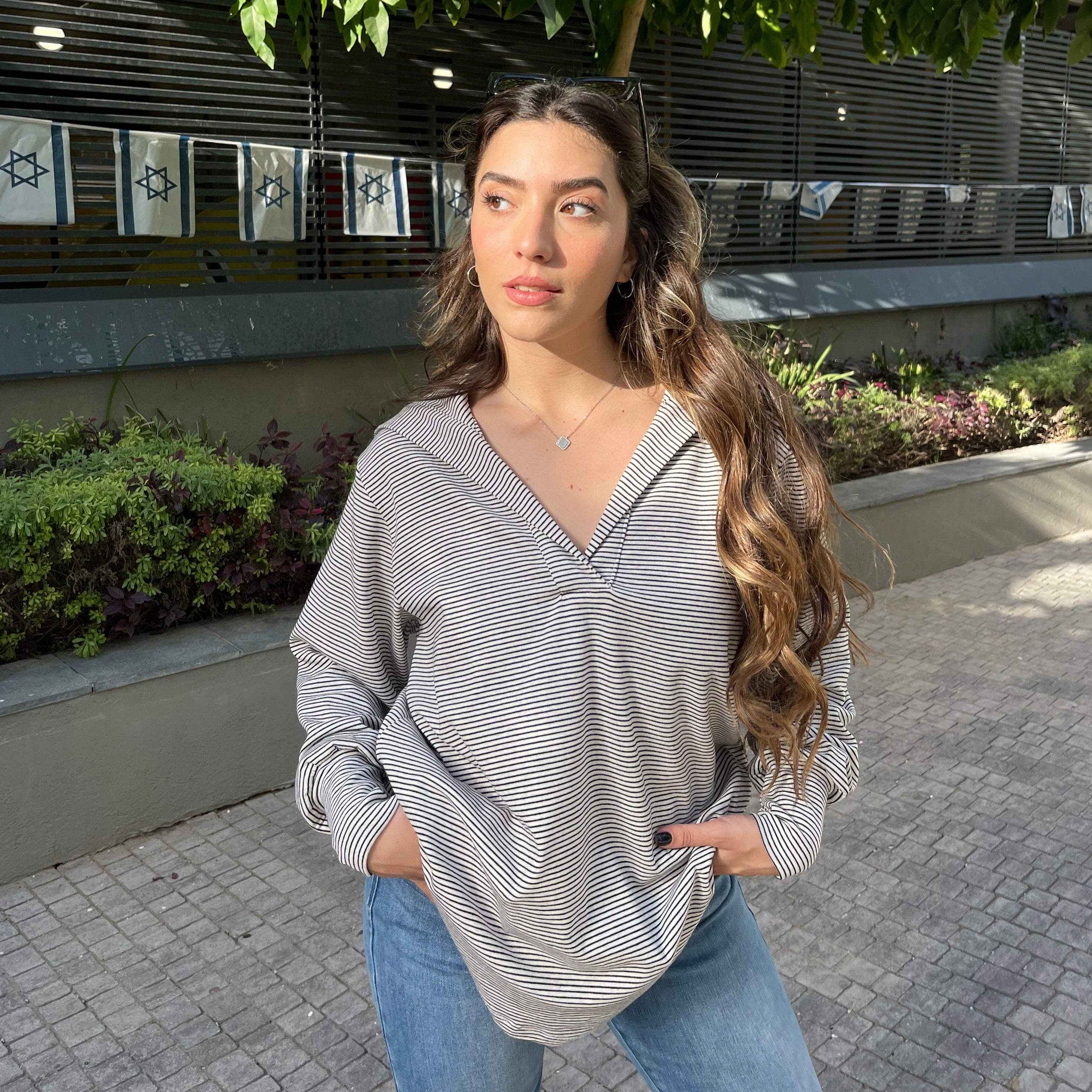 PHEBE V SHIRT