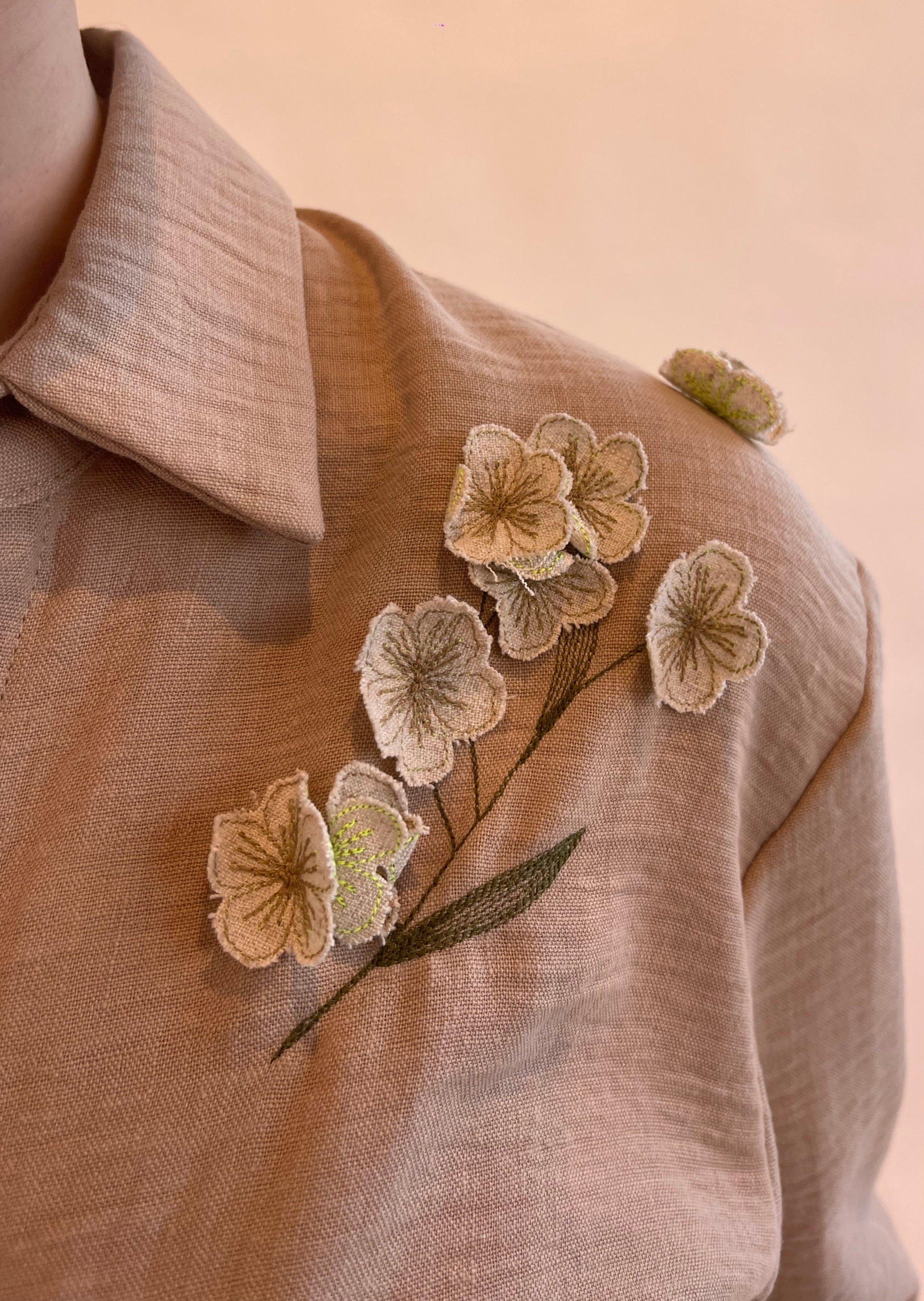 MAGGIE EMB SHIRT