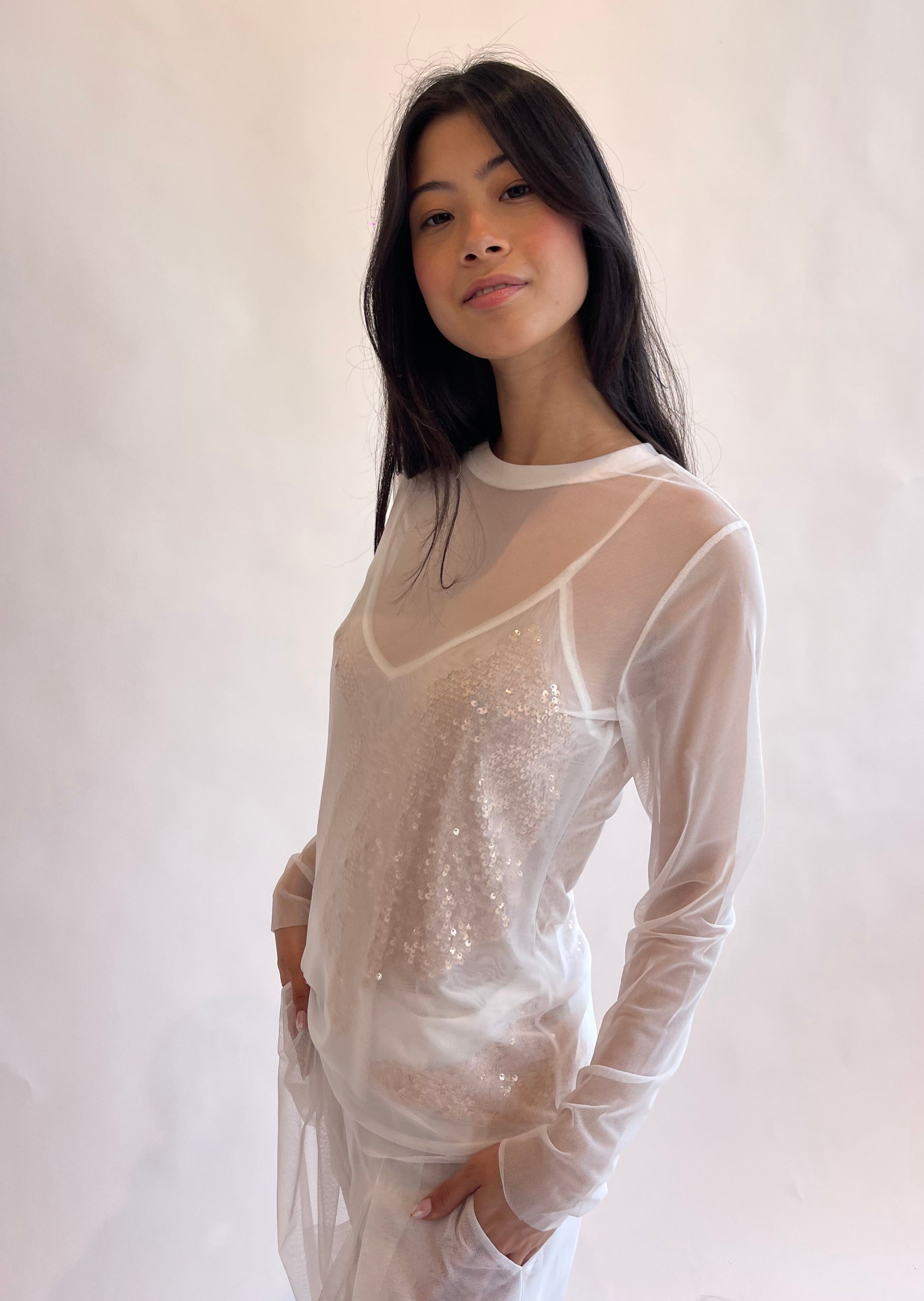 TRISHA V SL SHIRT