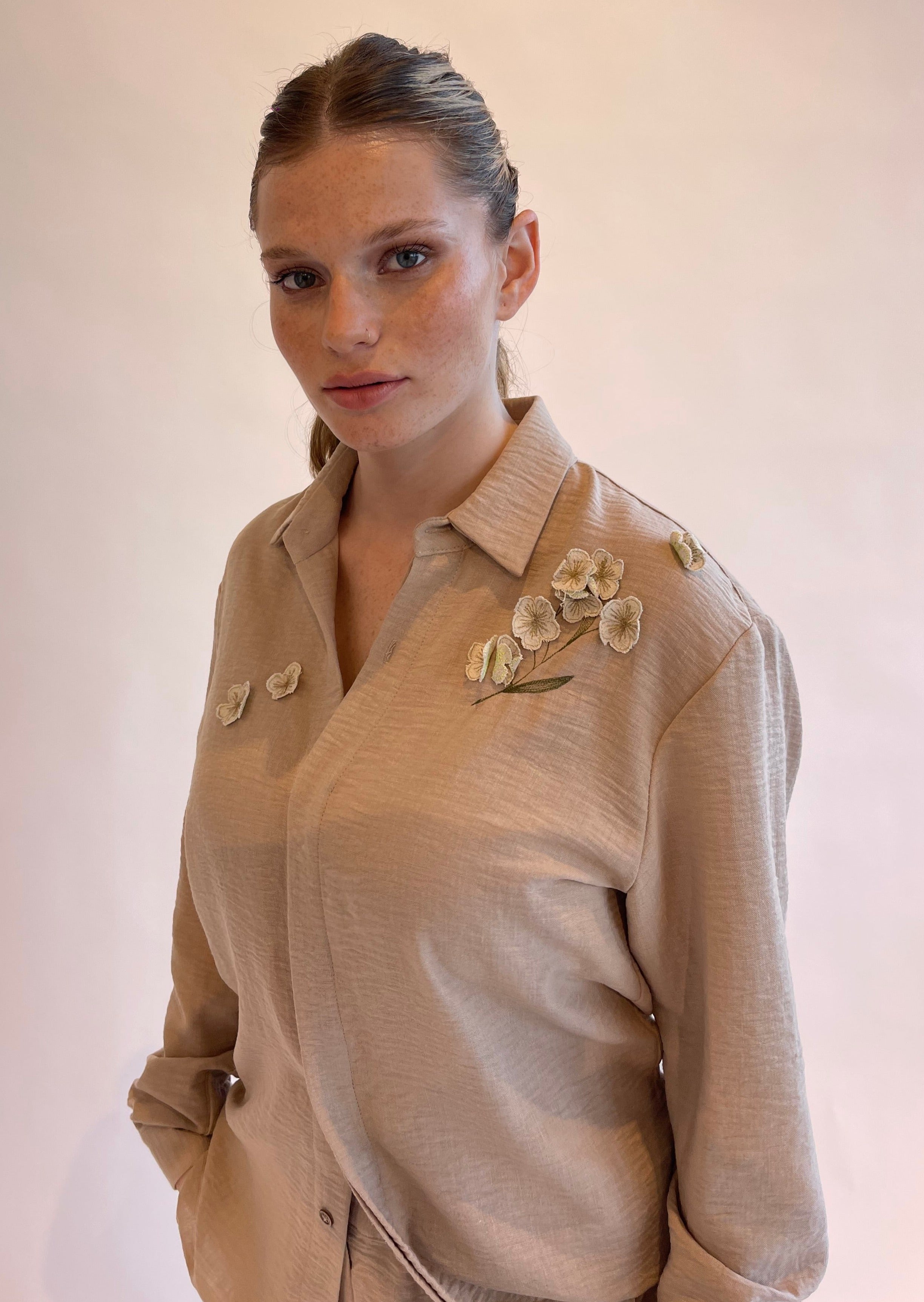 MAGGIE EMB SHIRT