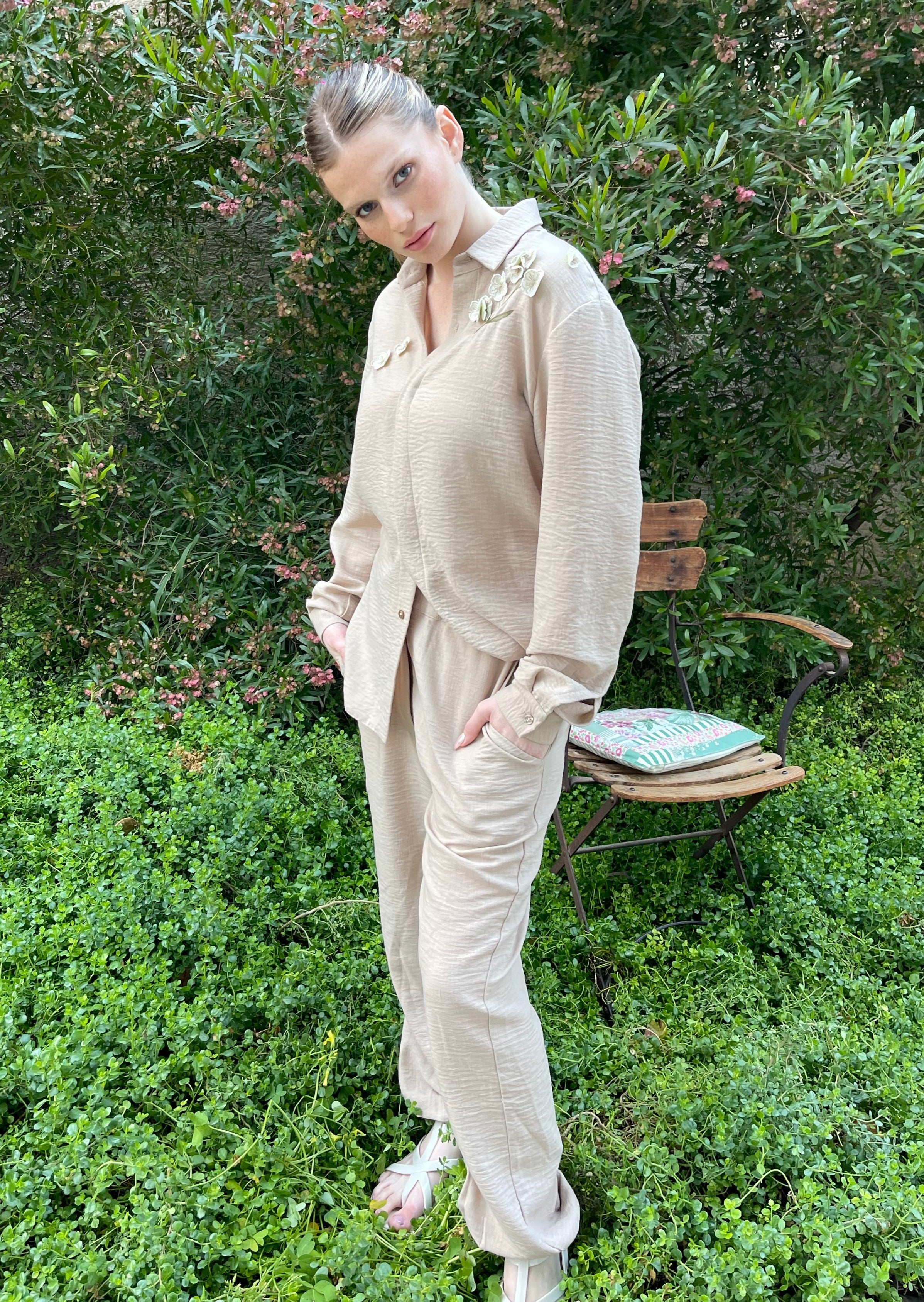 MAGGIE EMB SHIRT